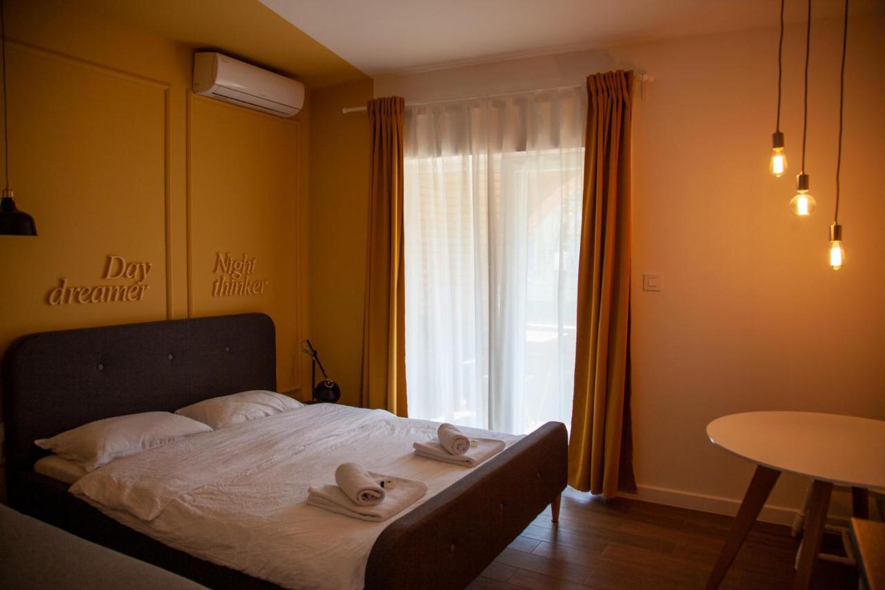 Moms House Hotel Galambóc Kültér fotó