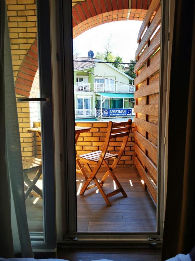Moms House Hotel Galambóc Kültér fotó